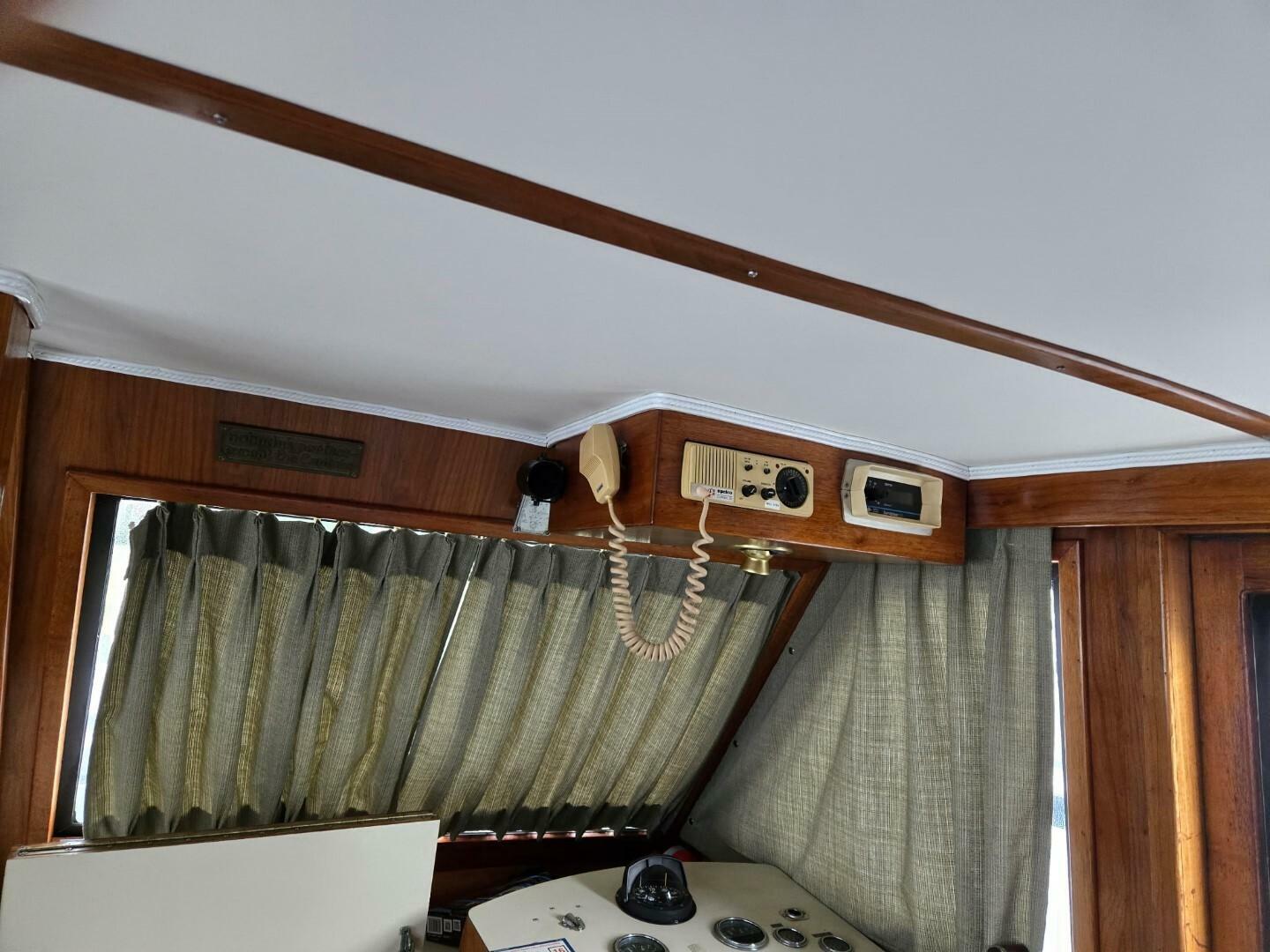 Slide: The Image of Californian 38 Motor Yacht 1983 - 5342108