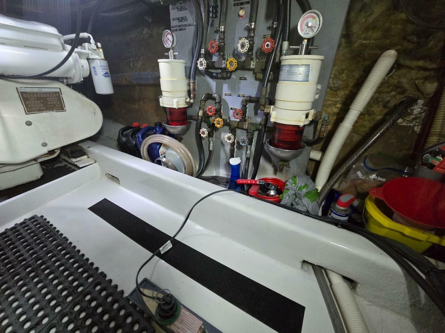 Slide: The Image of Californian 38 Motor Yacht 1983 - 5342118