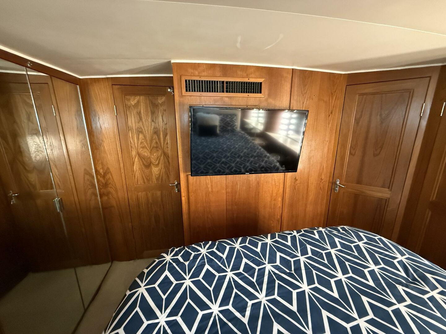Slide: The Image of Californian 45 Aft Cabin MY 1990 - 5191402