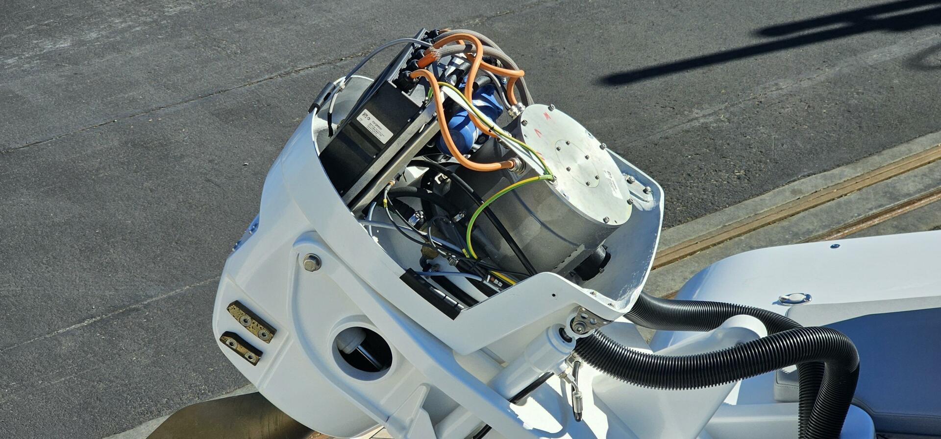 Slide: The Image of Candela C-7 2021 - 24