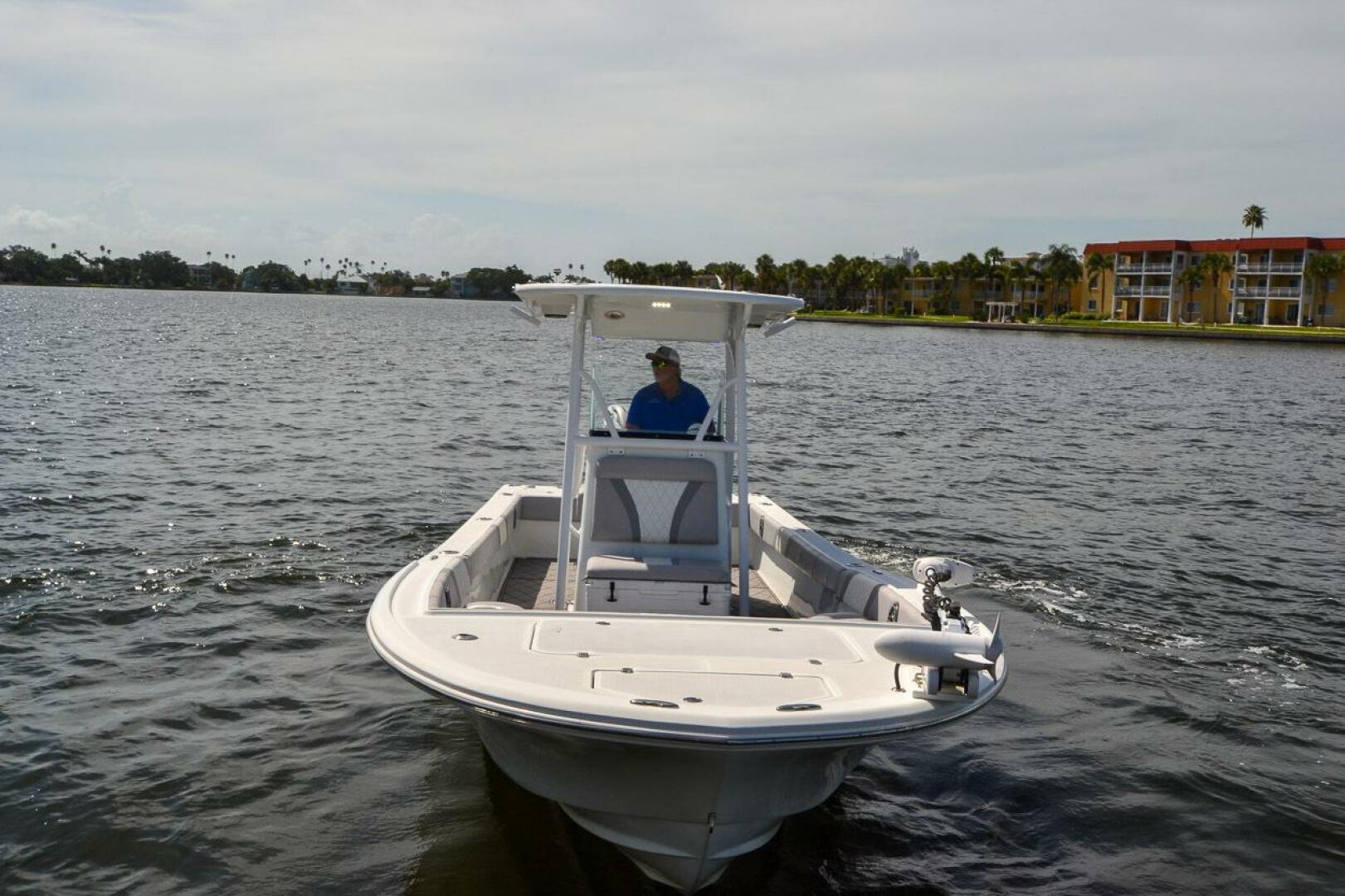 Slide: The Image of Canyon Bay 28 H 2020 - 5492309