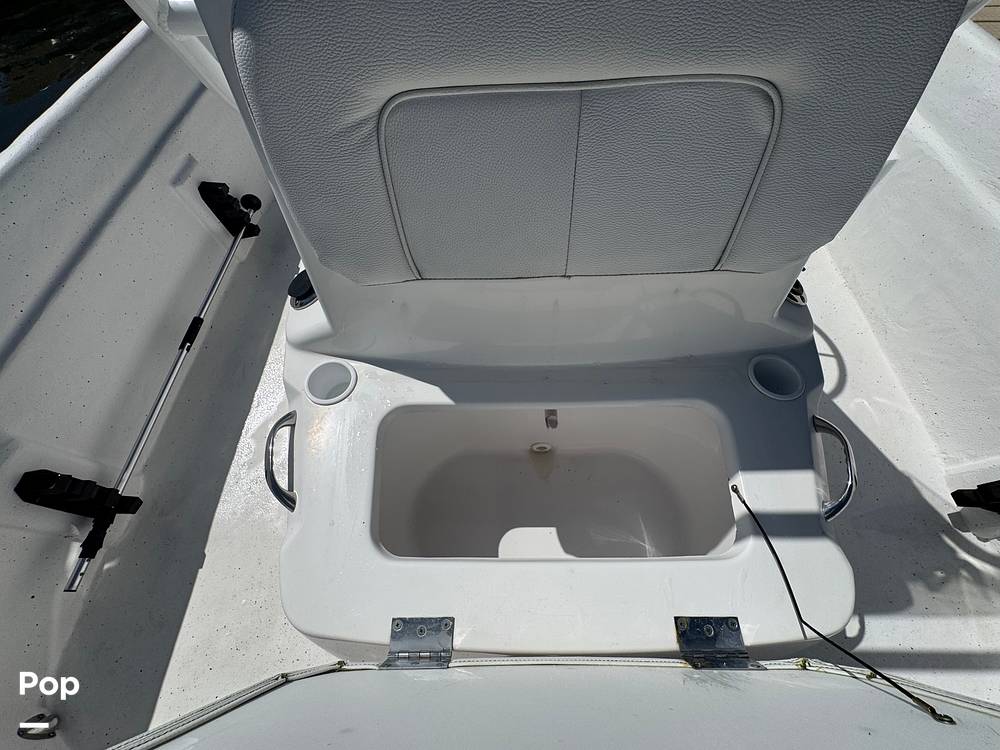 Slide: The Image of Cape Craft 19V 2022 - 15282959