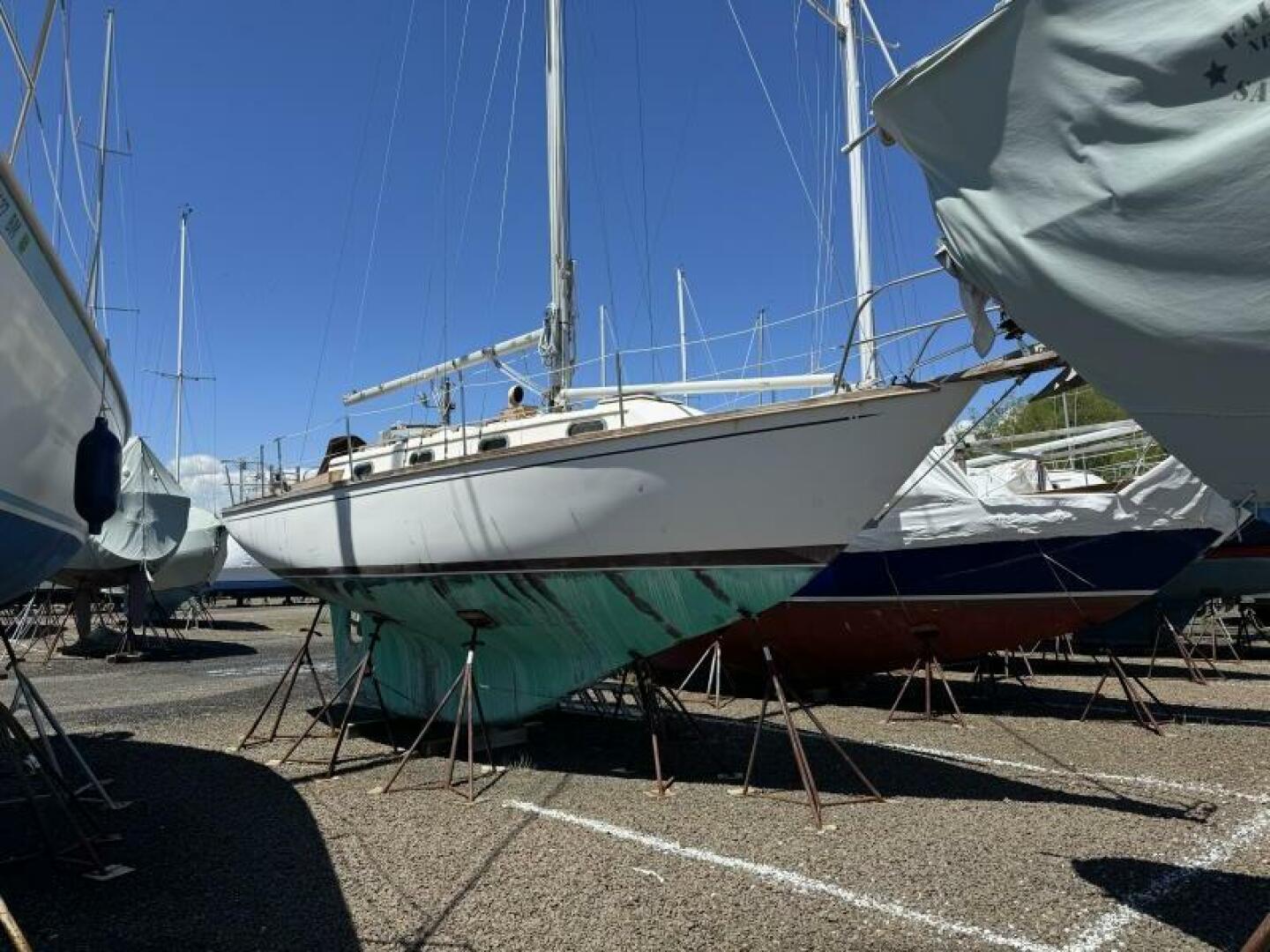 Slide: The Image of Cape Dory 31 1984 - 5317950