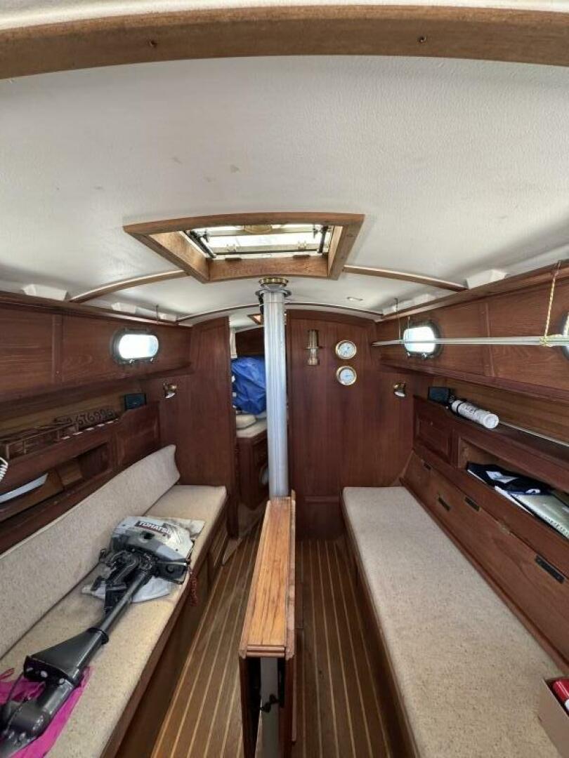 Slide: The Image of Cape Dory 31 1984 - 5317974