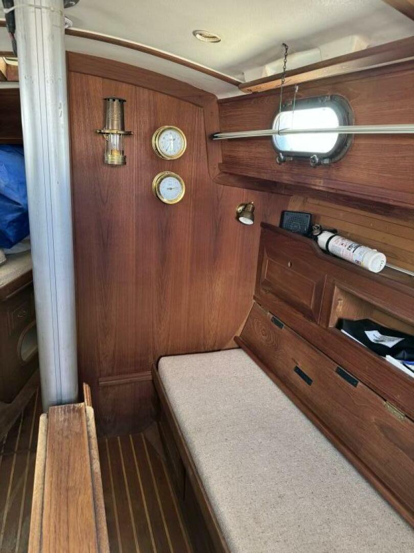 Slide: The Image of Cape Dory 31 1984 - 5317976