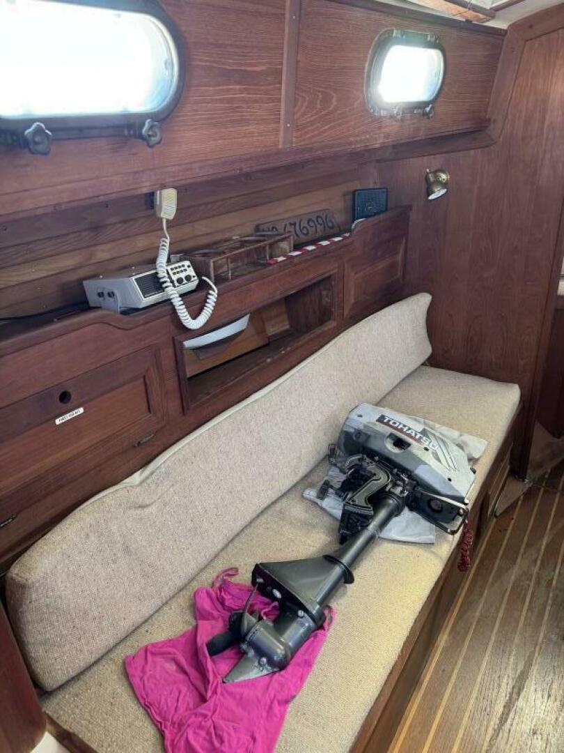 Slide: The Image of Cape Dory 31 1984 - 5317977