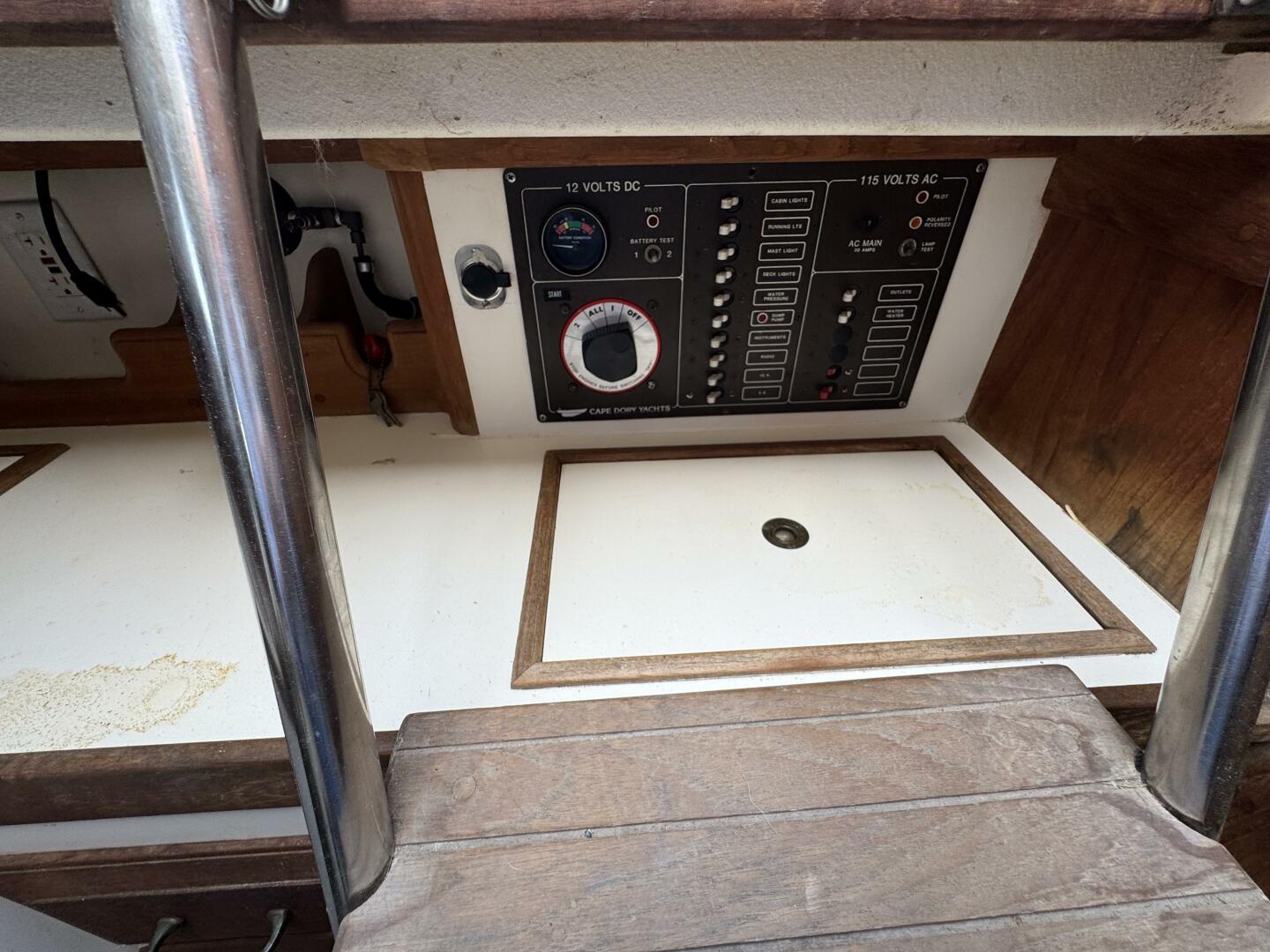 Slide: The Image of Cape Dory 31 1984 - 5317980