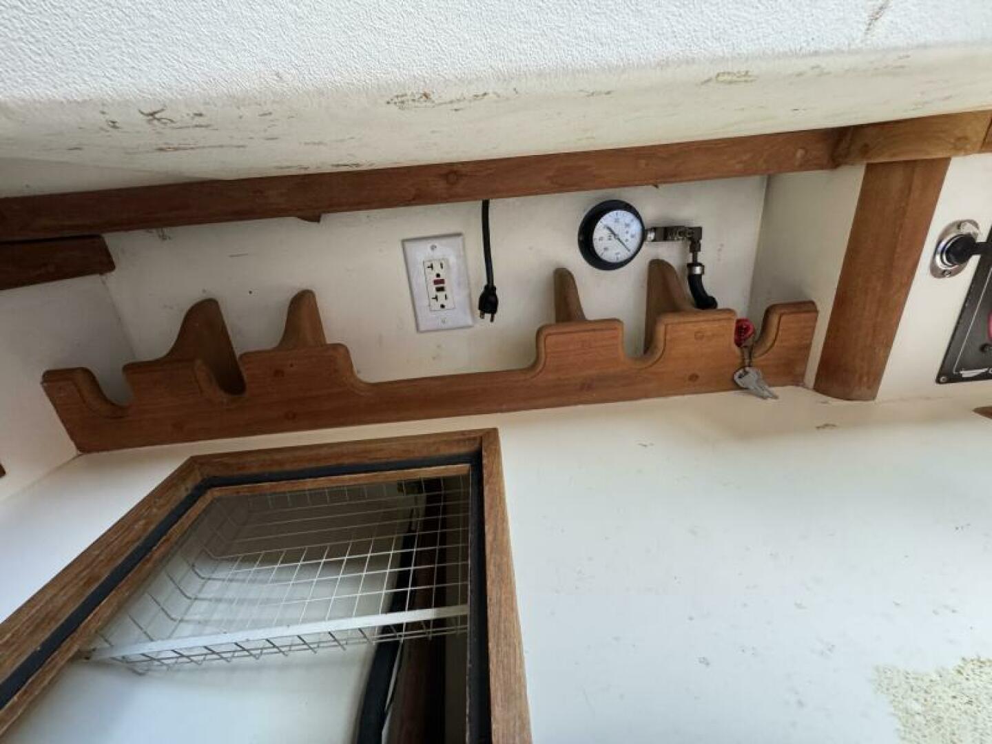 Slide: The Image of Cape Dory 31 1984 - 5317992