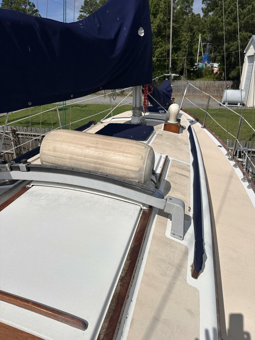 Slide: The Image of Cape Dory 31 1984 - 5492475