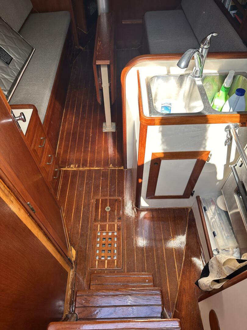 Slide: The Image of Cape Dory 31 1984 - 5492476