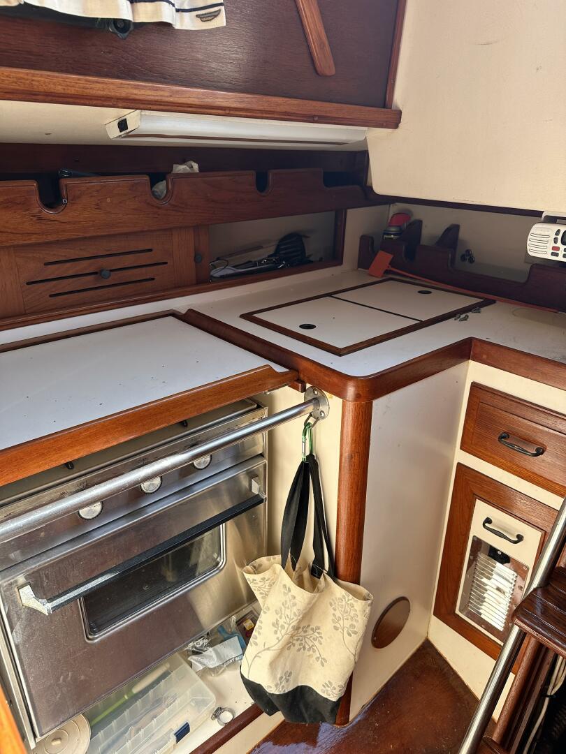 Slide: The Image of Cape Dory 31 1984 - 5492478