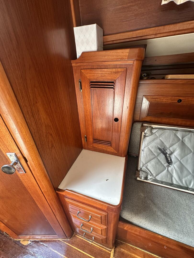 Slide: The Image of Cape Dory 31 1984 - 5492484