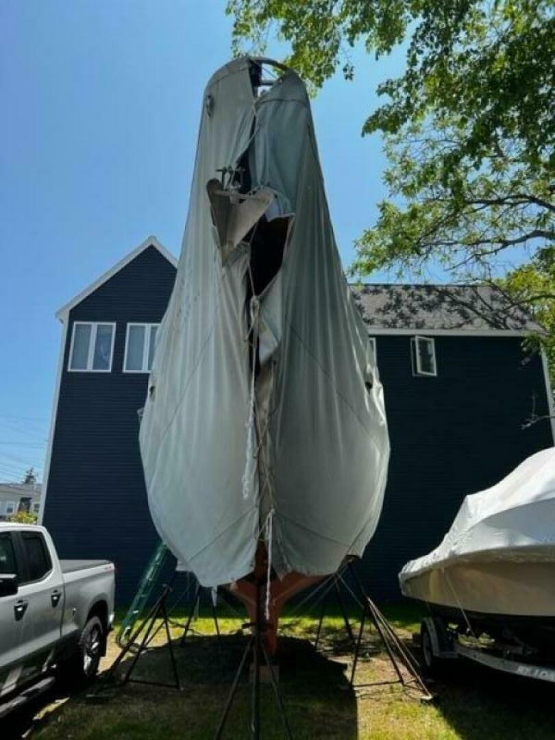 Slide: The Image of Bow Under Cover - 4461495
