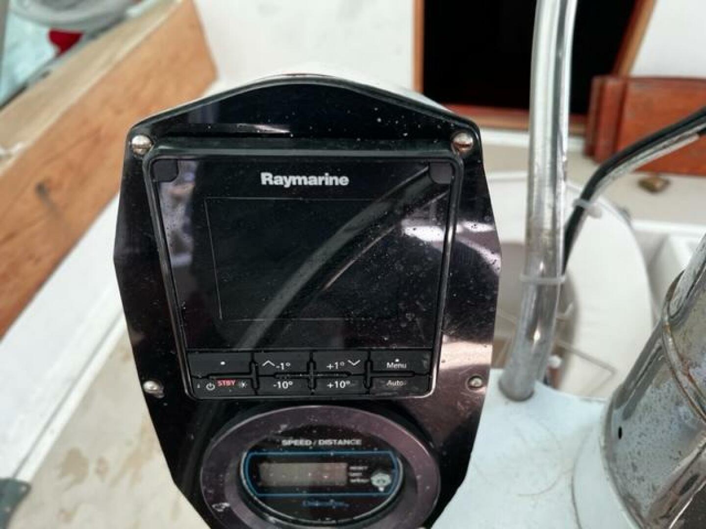 Slide: The Image of Raymarine Autopilot - 4461513