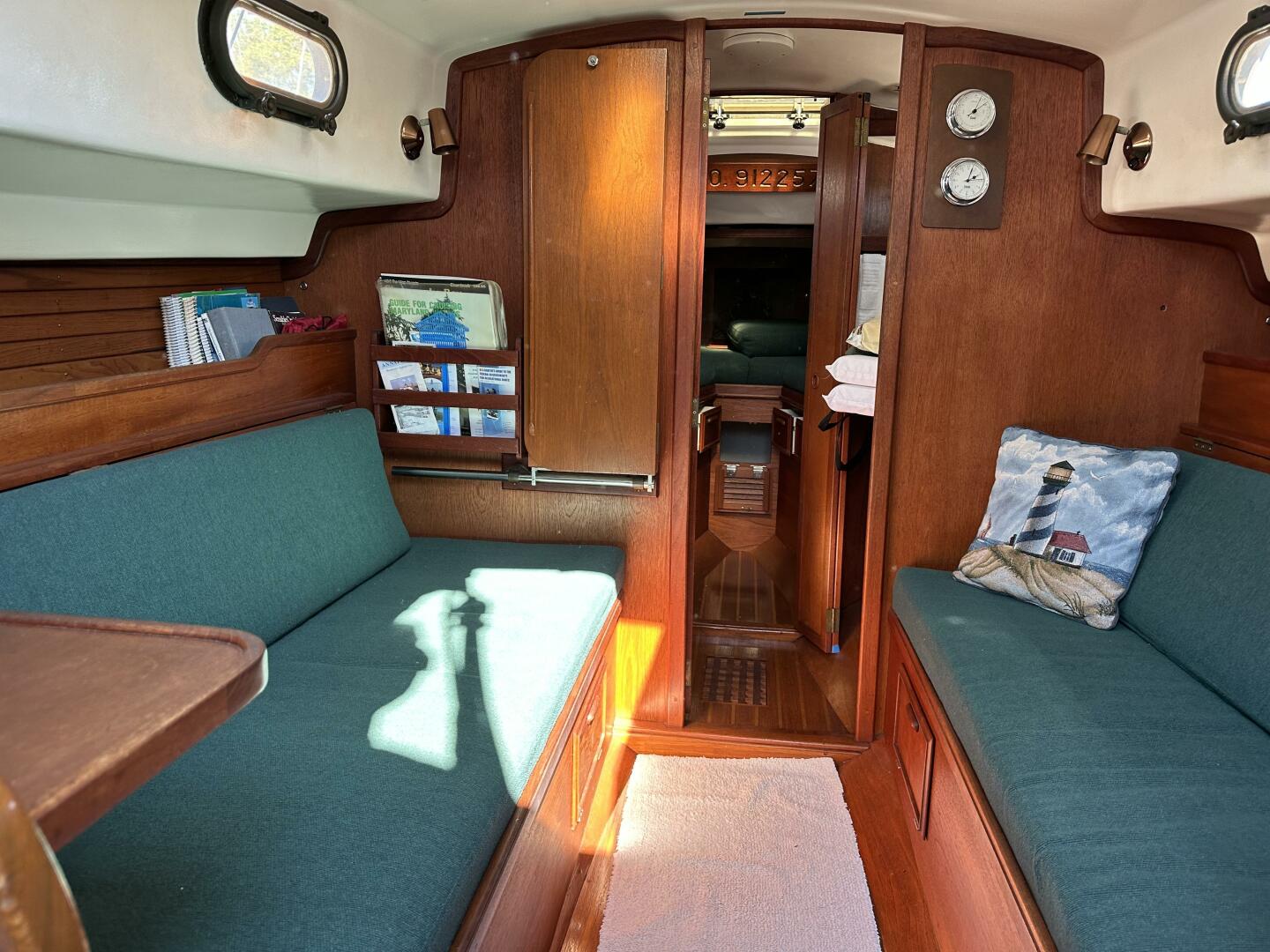 Slide: The Image of 1983 Cape Dory 28 - 4907721
