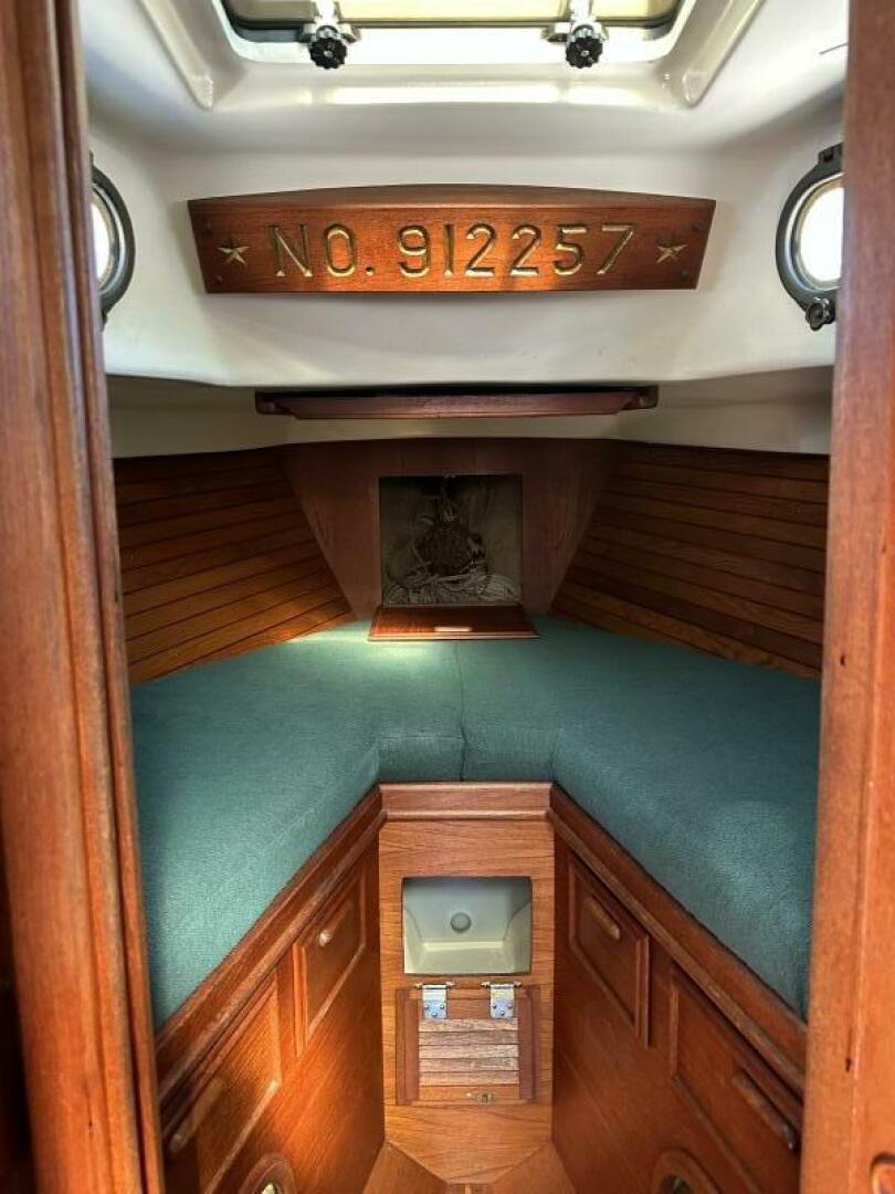 Slide: The Image of 1983 Cape Dory 28 - 4907722