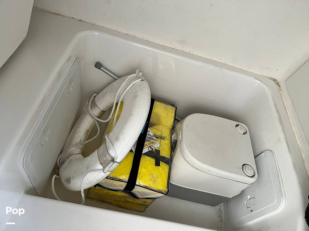 Slide: The Image of Center Console W/storage - 15163560