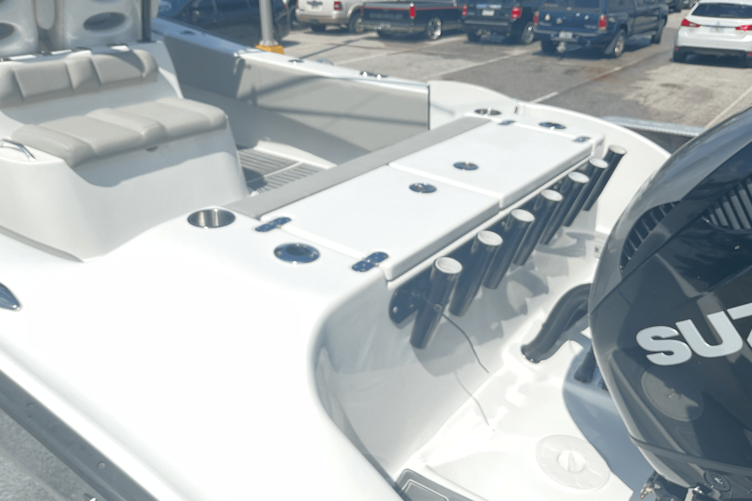 Slide: The Image of Cape Horn 32 XS 2018 - 5