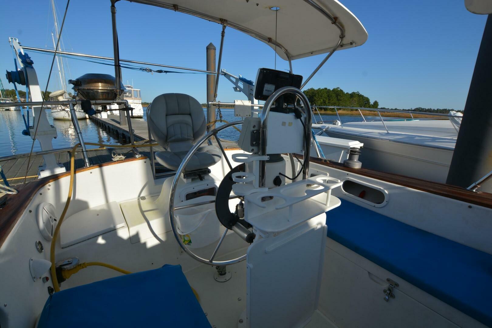 Slide: The Image of Capital Gulf Pilothouse 1986 - 5094754