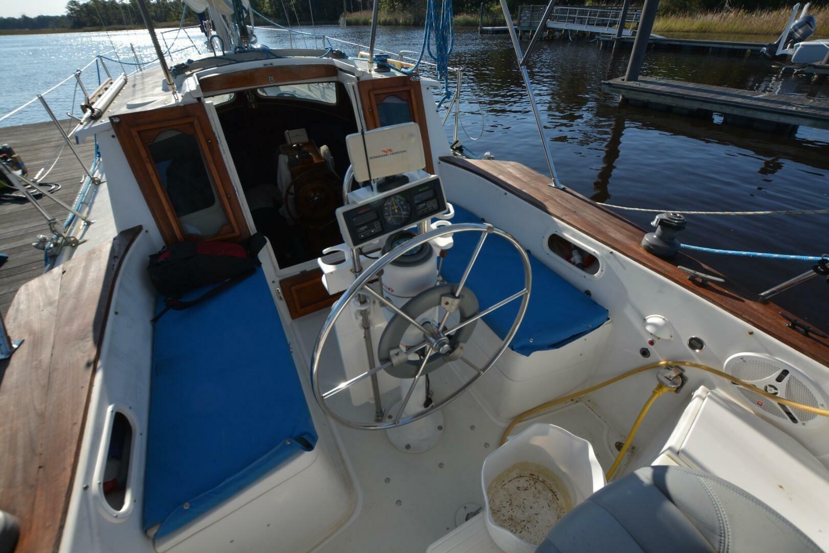 Slide: The Image of Capital Gulf Pilothouse 1986 - 5094756