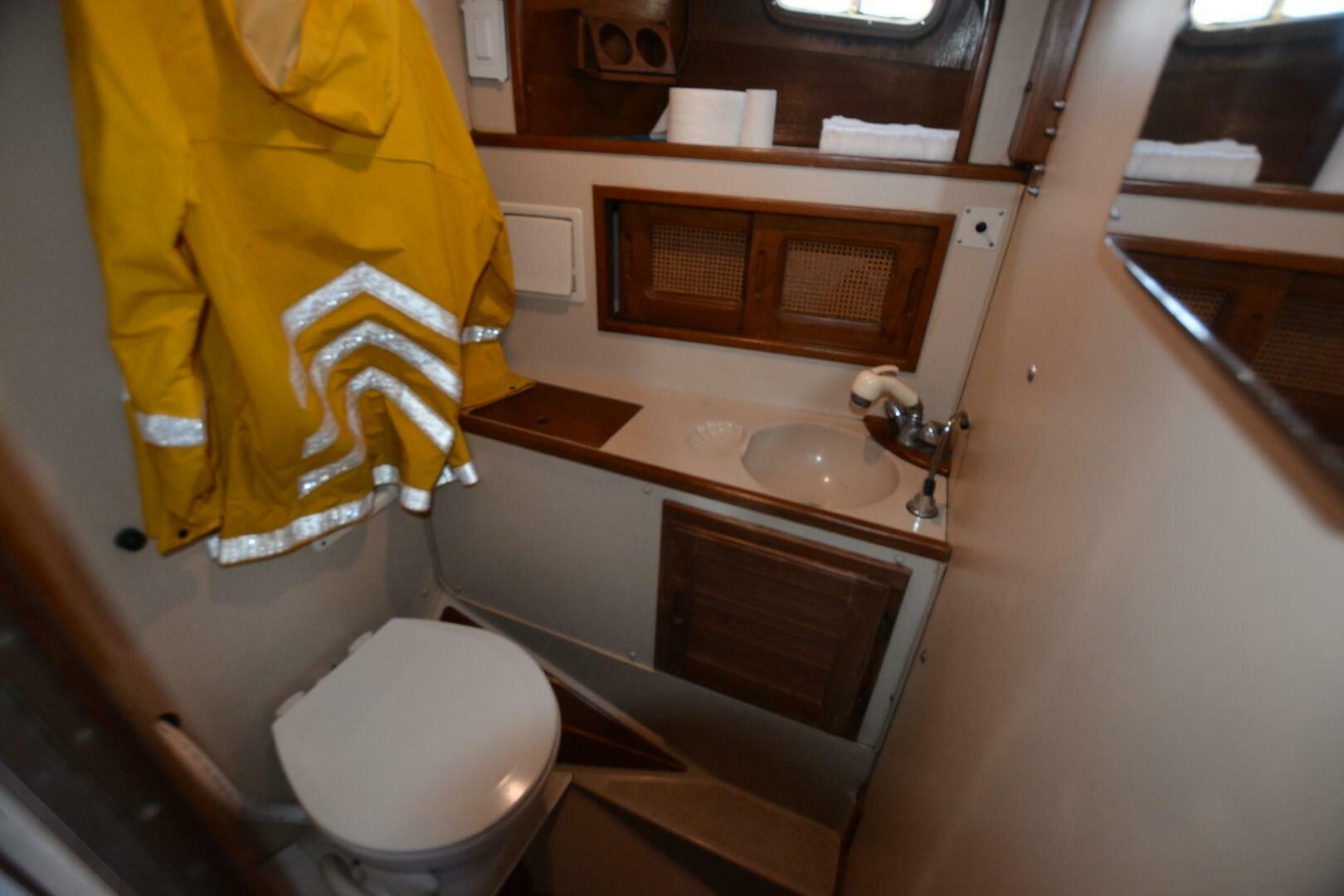 Slide: The Image of Capital Gulf Pilothouse 1986 - 5094769