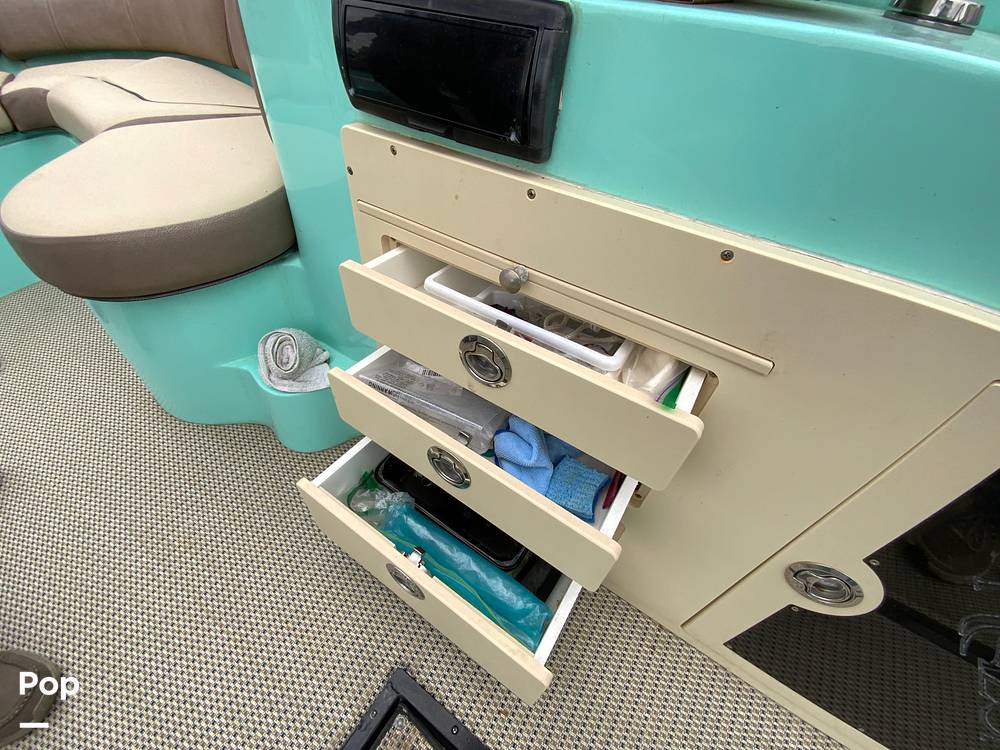 Slide: The Image of Caravelle Razor 216 FSP 2018 - 14928886