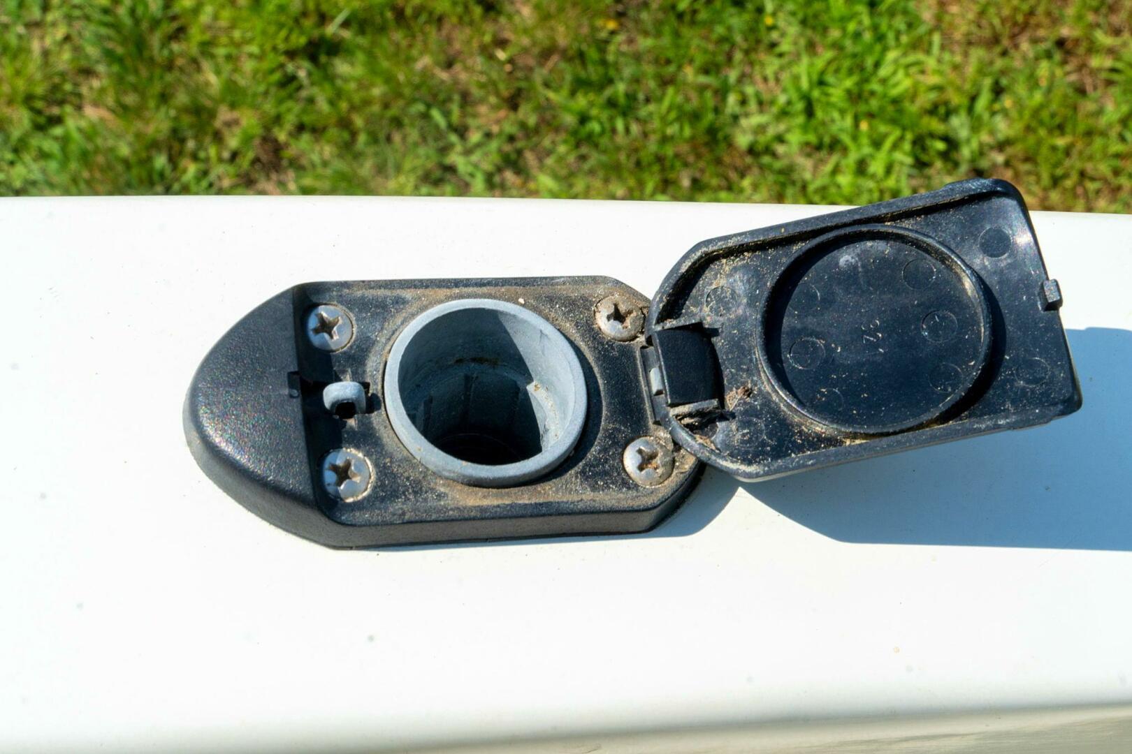 Slide: The Image of Caravelle Razor 219UU 2016 - 4888396