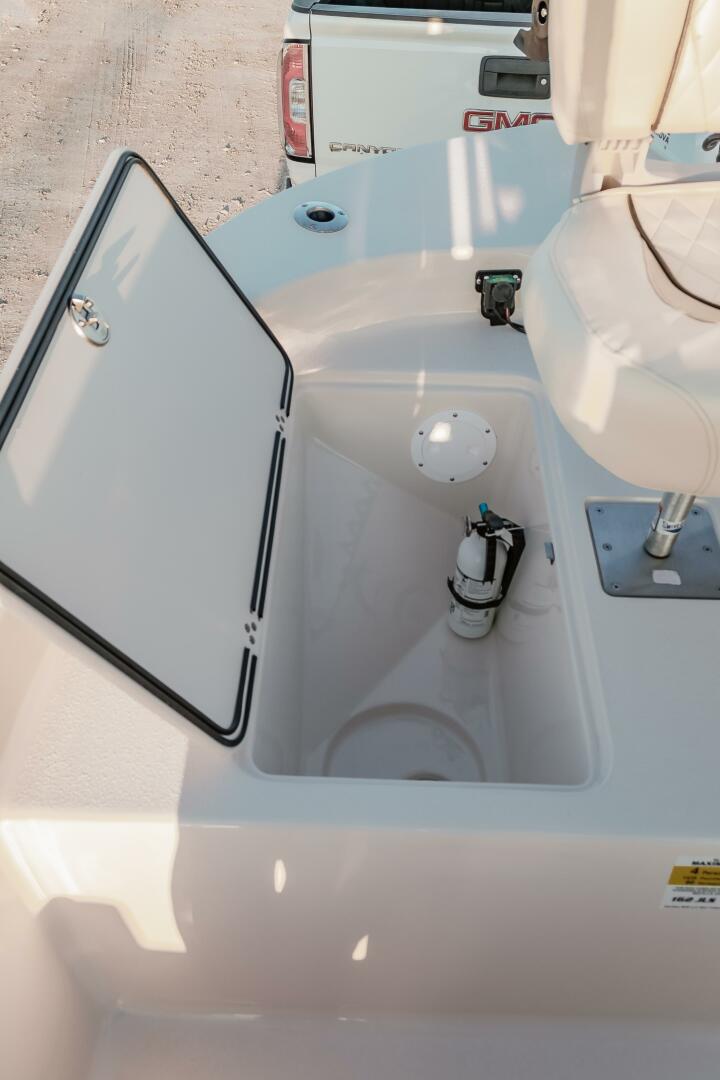 Slide: The Image of Carolina 162CC 2022 - 3953089