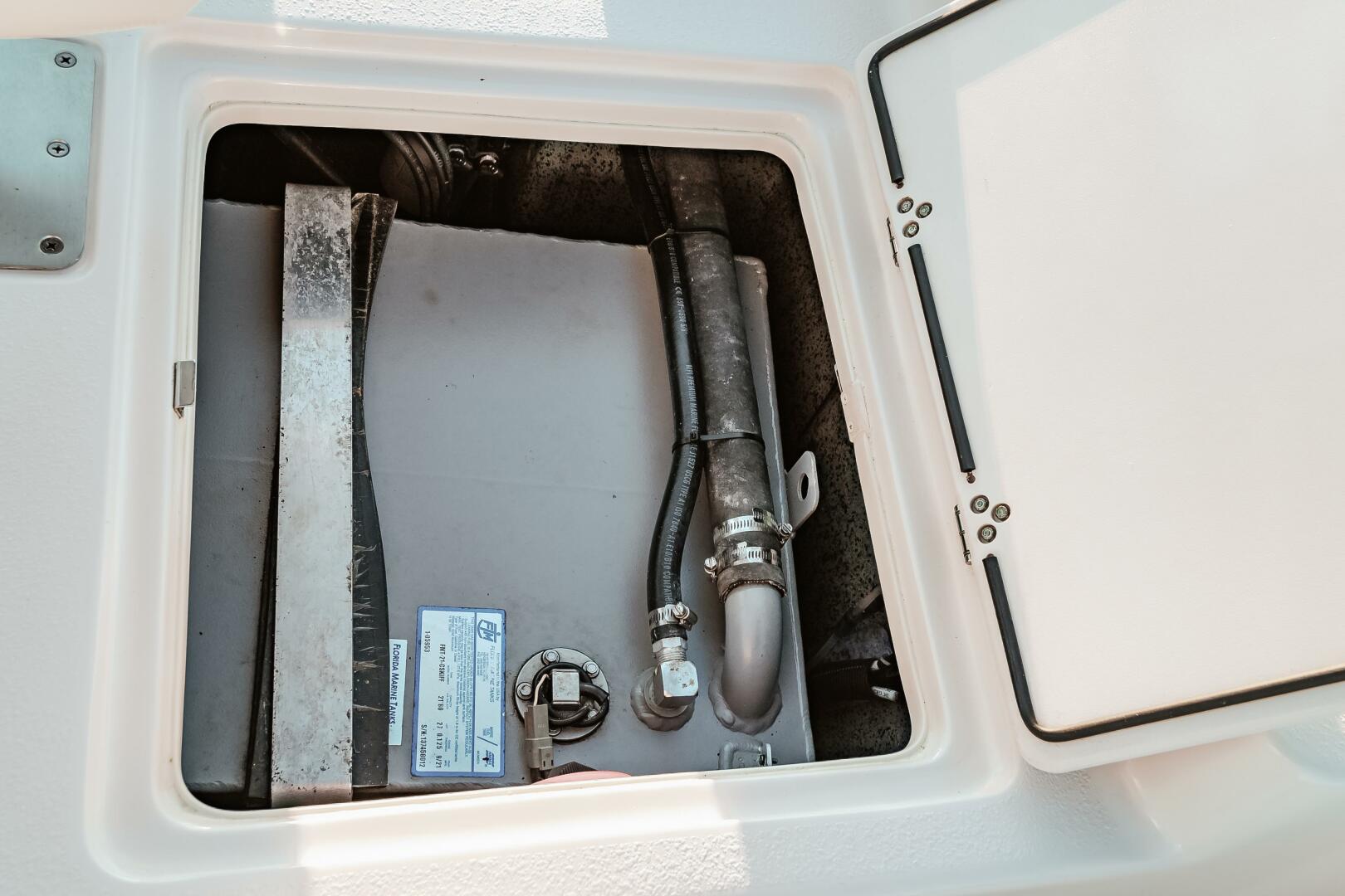 Slide: The Image of Carolina 162CC 2022 - 3953094