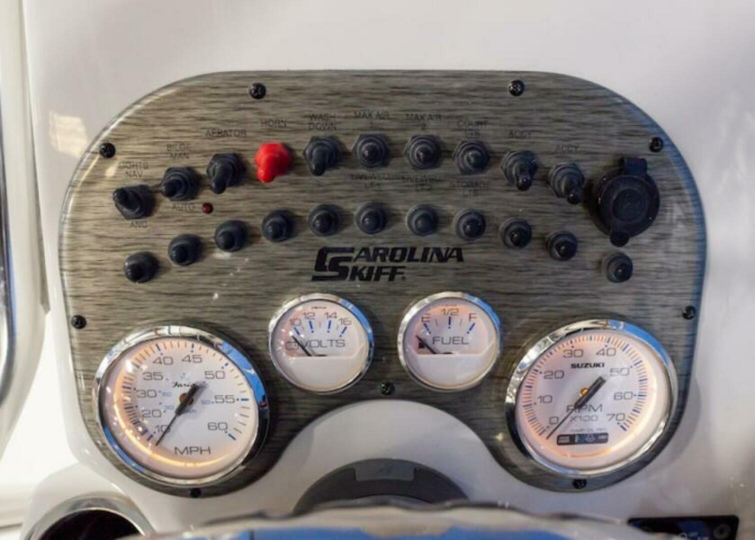 Slide: The Image of Carolina 19 LS 2025 - 5175714