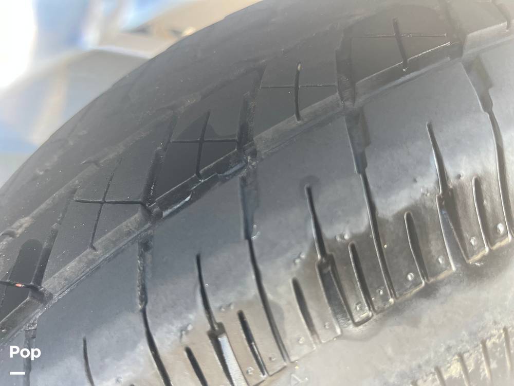 Slide: The Image of Trailer Tire - 72