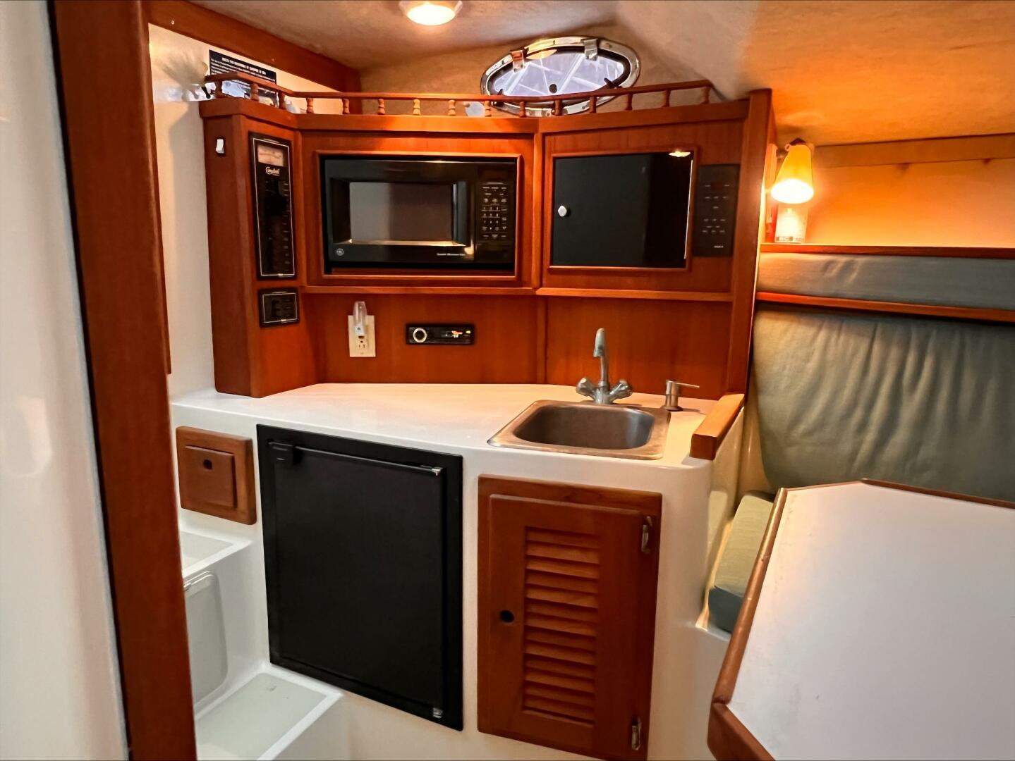 Slide: The Image of Carolina 28 Express 2001 - 5185383