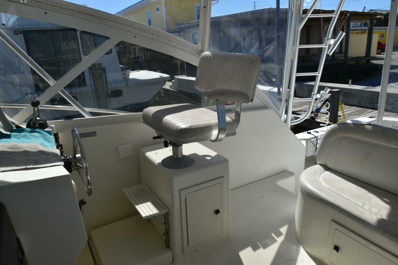 Slide: The Image of Carolina 35 Express 2001 - 4738576