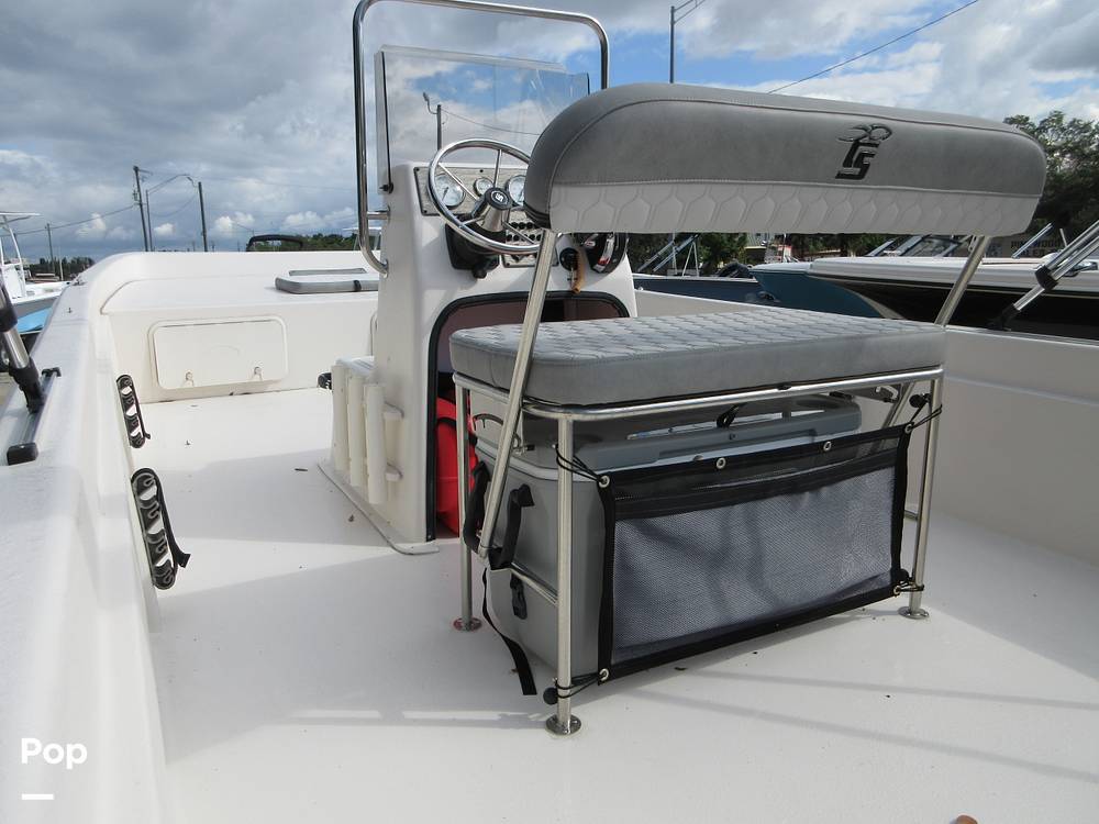 Slide: The Image of Carolina E24 DLX CC 2024 - 15451973