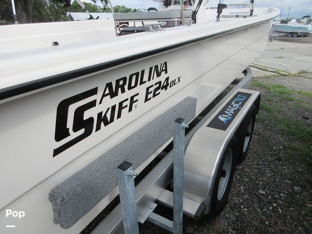 Slide: The Image of Carolina E24 DLX CC 2024 - 15451992