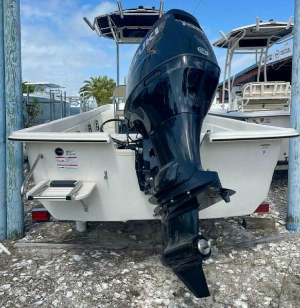 Slide: The Image of Carolina E24 DLX CC 2024 - 5168000