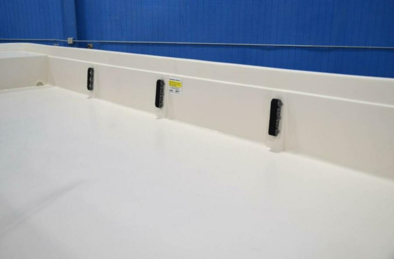 Slide: The Image of Carolina E24 DLX TH 2024 - 5168278