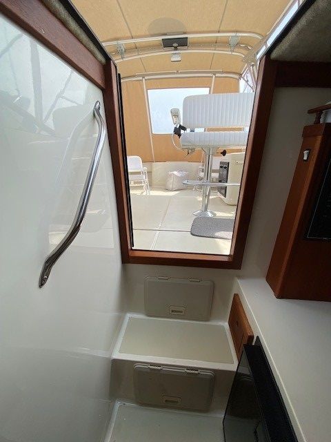 Slide: The Image of Carolina Classic 28 2000 - 5