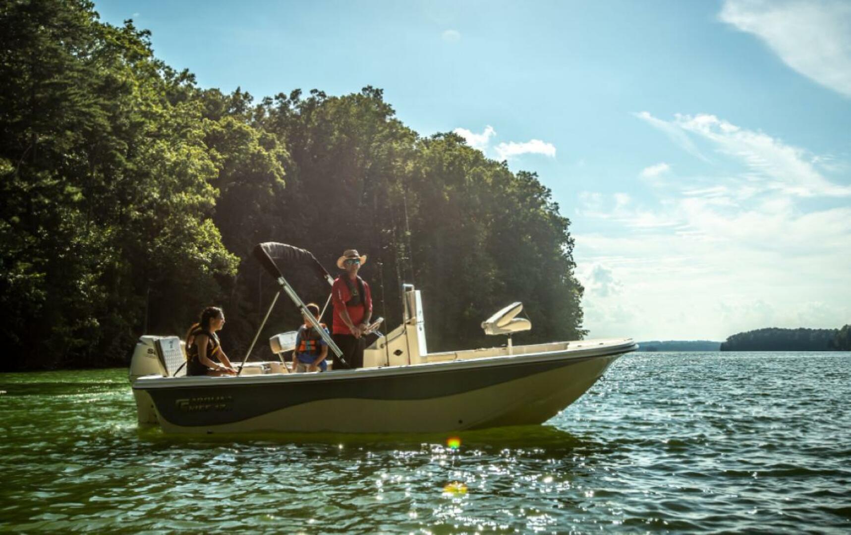 Slide: The Image of Carolina Skiff 17 LS 2025 - 4340865