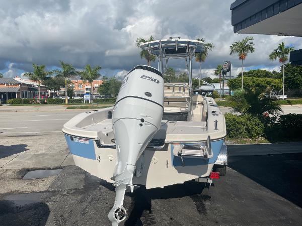 Slide: The Image of Carolina Skiff 26 Ultra Elite 2024 - 13