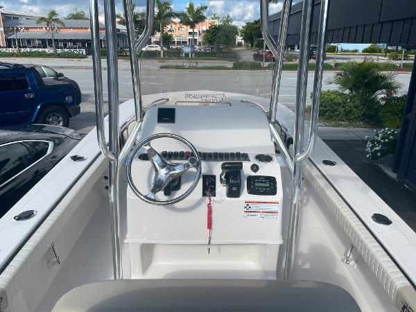Slide: The Image of Carolina Skiff 26 Ultra Elite 2024 - 17