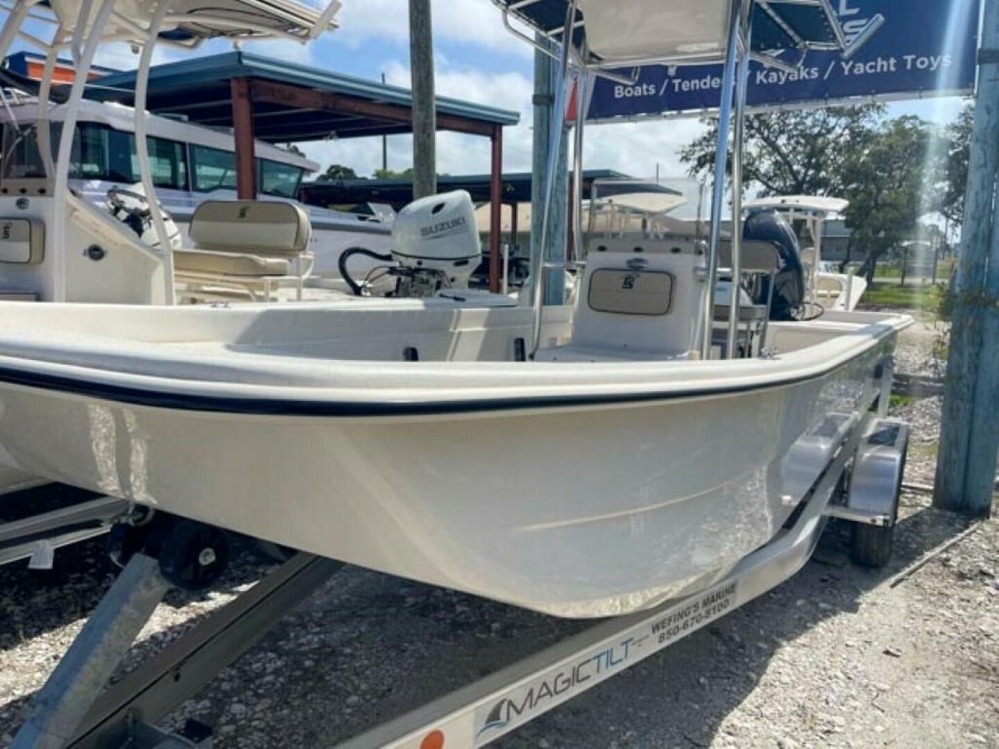 Slide: The Image of Carolina Skiff E24 DLX CC 2024 - 4658314