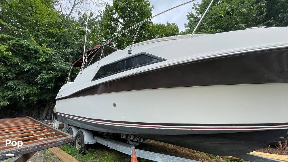 Slide: The Image of Carver 2757 Montego Dual Cabin 1987 - 10968289