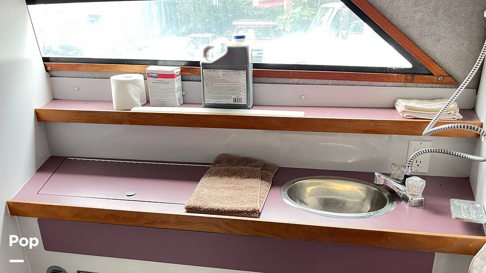 Slide: The Image of Carver 2757 Montego Dual Cabin 1987 - 10967743