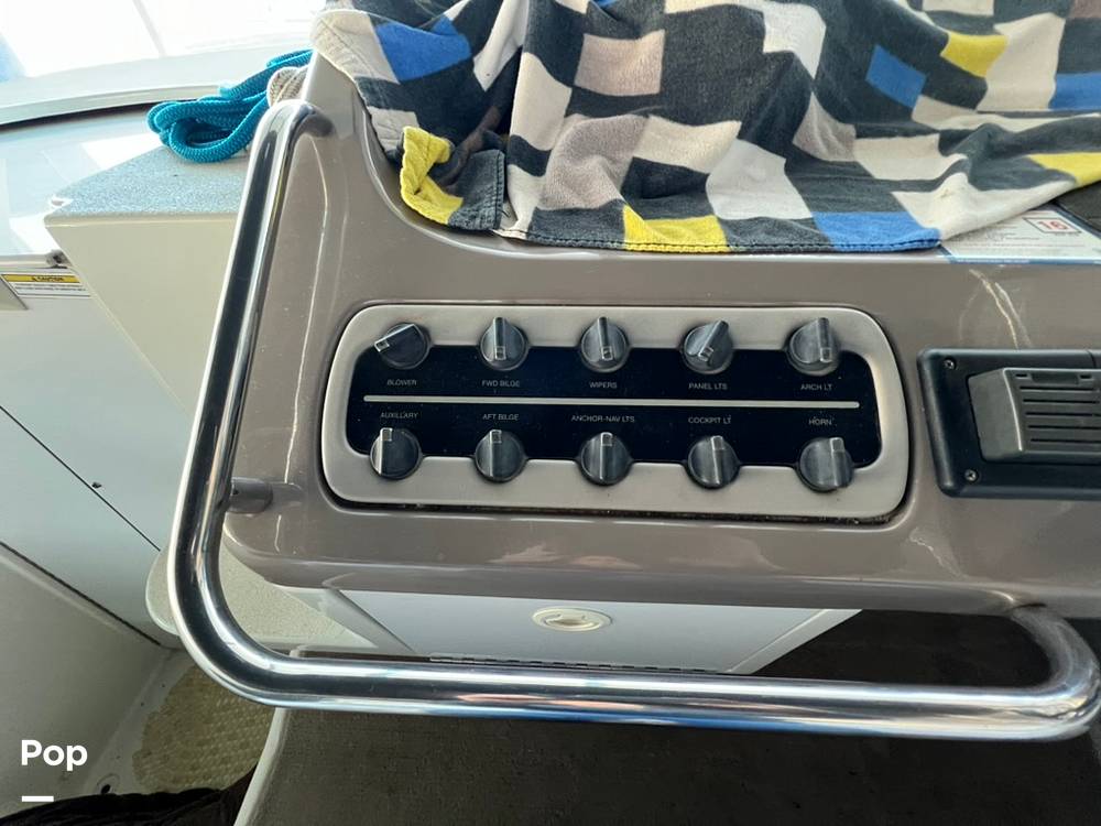 Slide: The Image of Carver 310 Express 1997 - 15289464