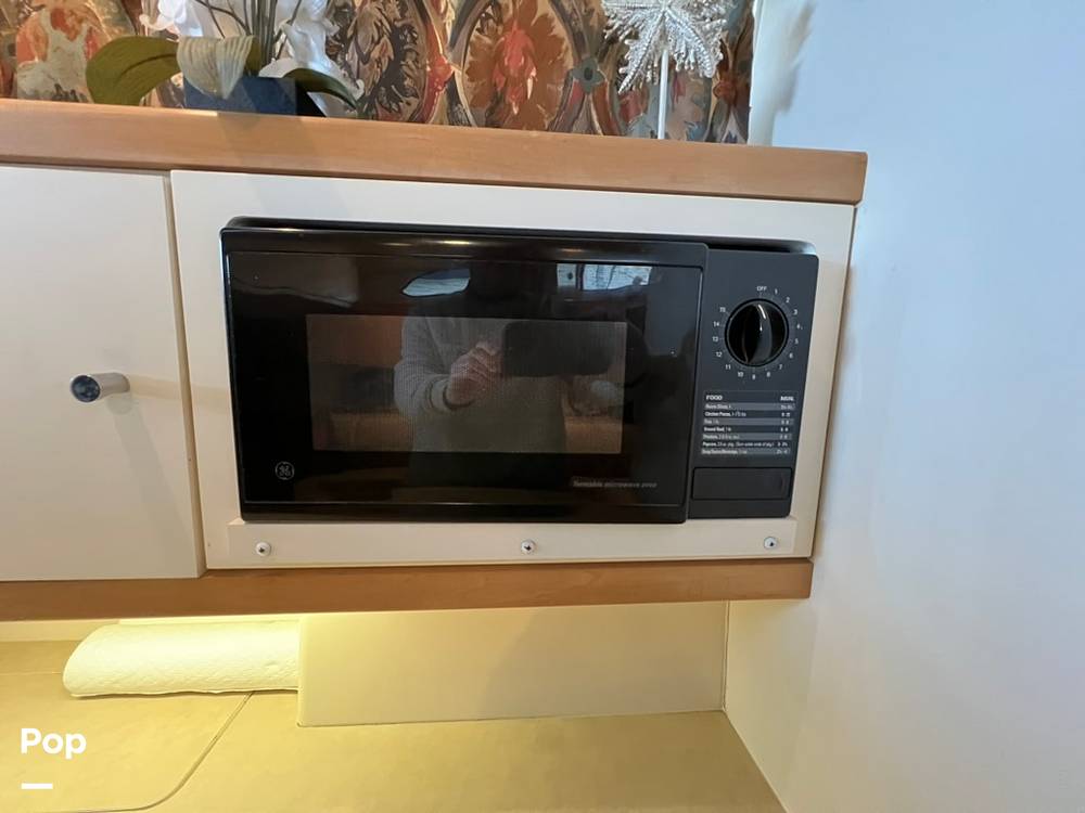 Slide: The Image of Carver 310 Express 1997 - 15340660