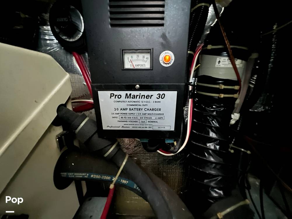 Slide: The Image of Carver 310 Express 1997 - 15340690