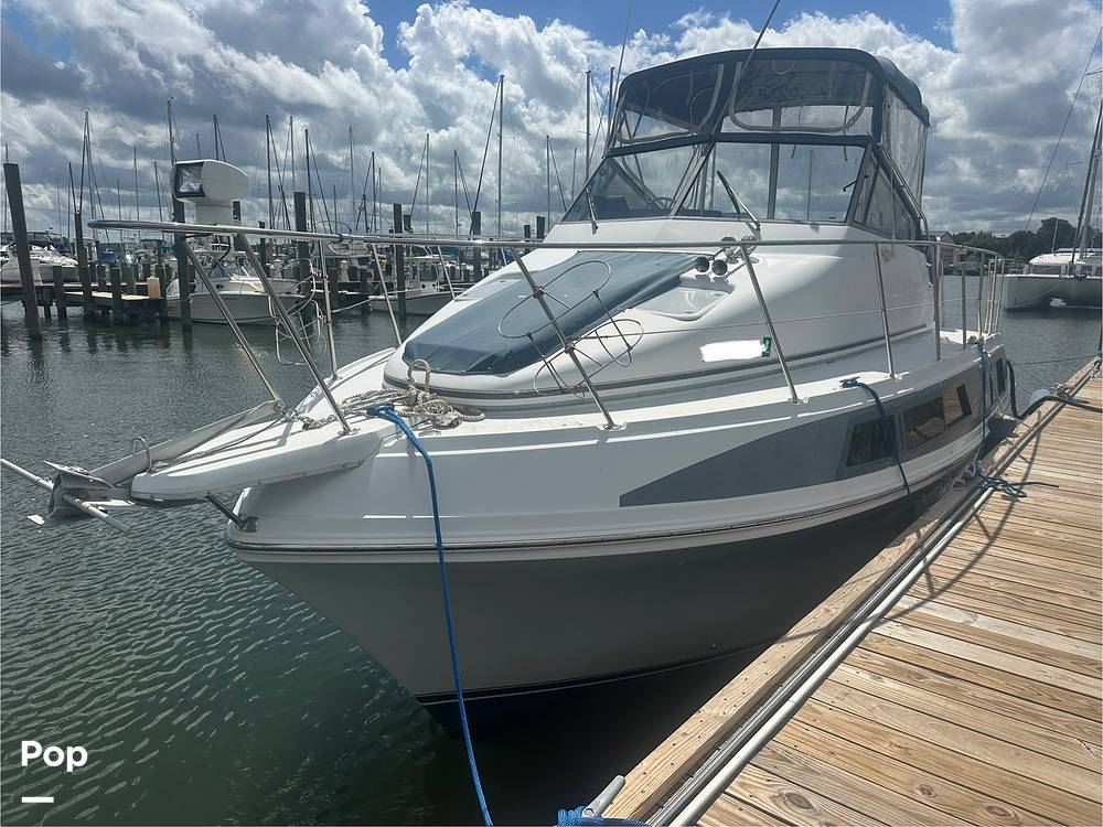 Slide: The Image of Carver 330 Mariner. 1996 - 15813832