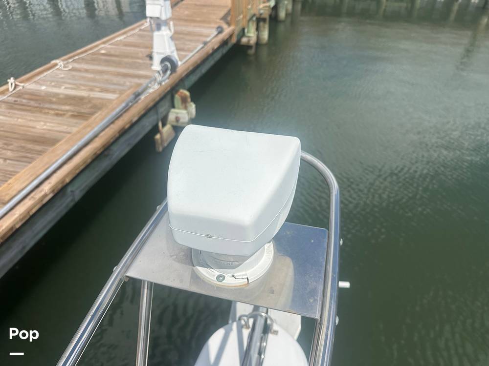 Slide: The Image of Carver 330 Mariner. 1996 - 15813882