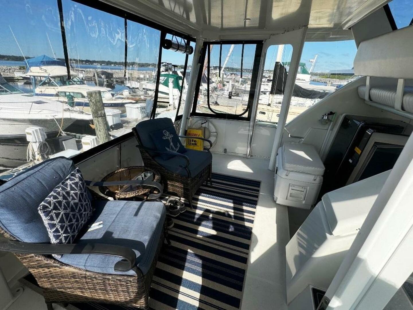 Slide: The Image of Carver 355 Aft Cabin 1995 - 4721444